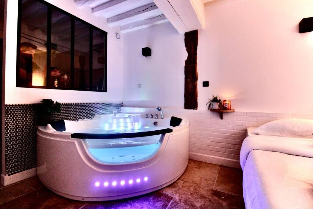 Le Spa Beauvoisine - Jacuzzi Sauna Rouen Centre Free Parking Eksteriør billede